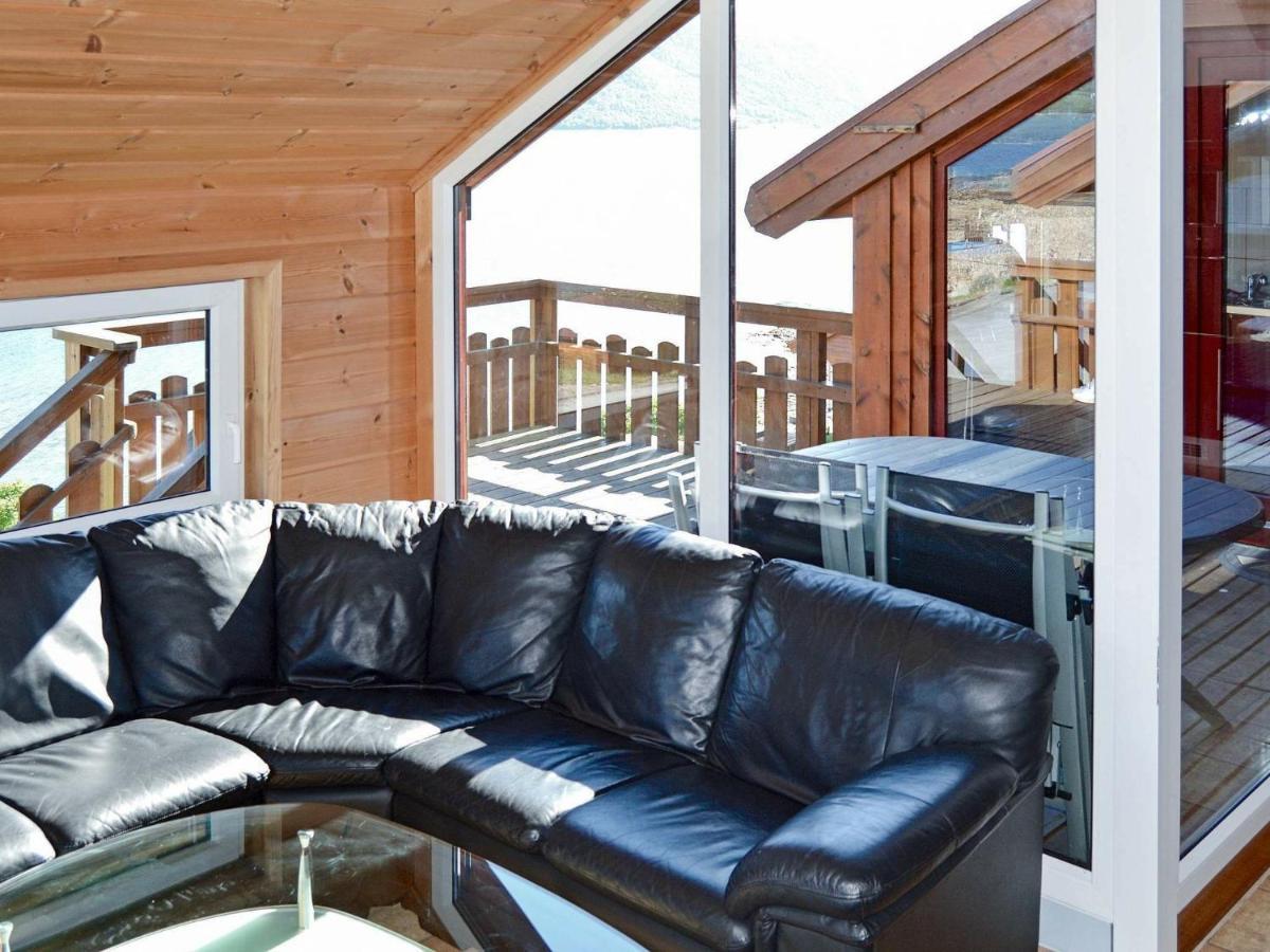 Holiday Home Hovik II Rød Extérieur photo